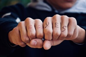 HSPがコミュニケーションが苦手な自分を克服する方法は？