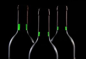 HSPがアルコールを飲むとどうなる？注意点と影響を解説！