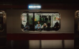 HSPが満員電車を辛く感じる理由とは？